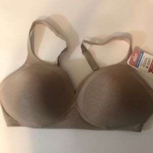 NWT 40D Wire-Free Beige Bra